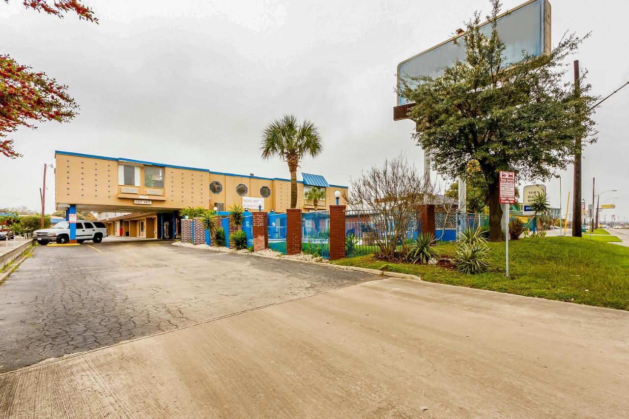 Americas Best Value Inn San Antonio Airport South Экстерьер фото