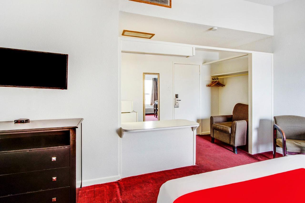 Americas Best Value Inn San Antonio Airport South Экстерьер фото