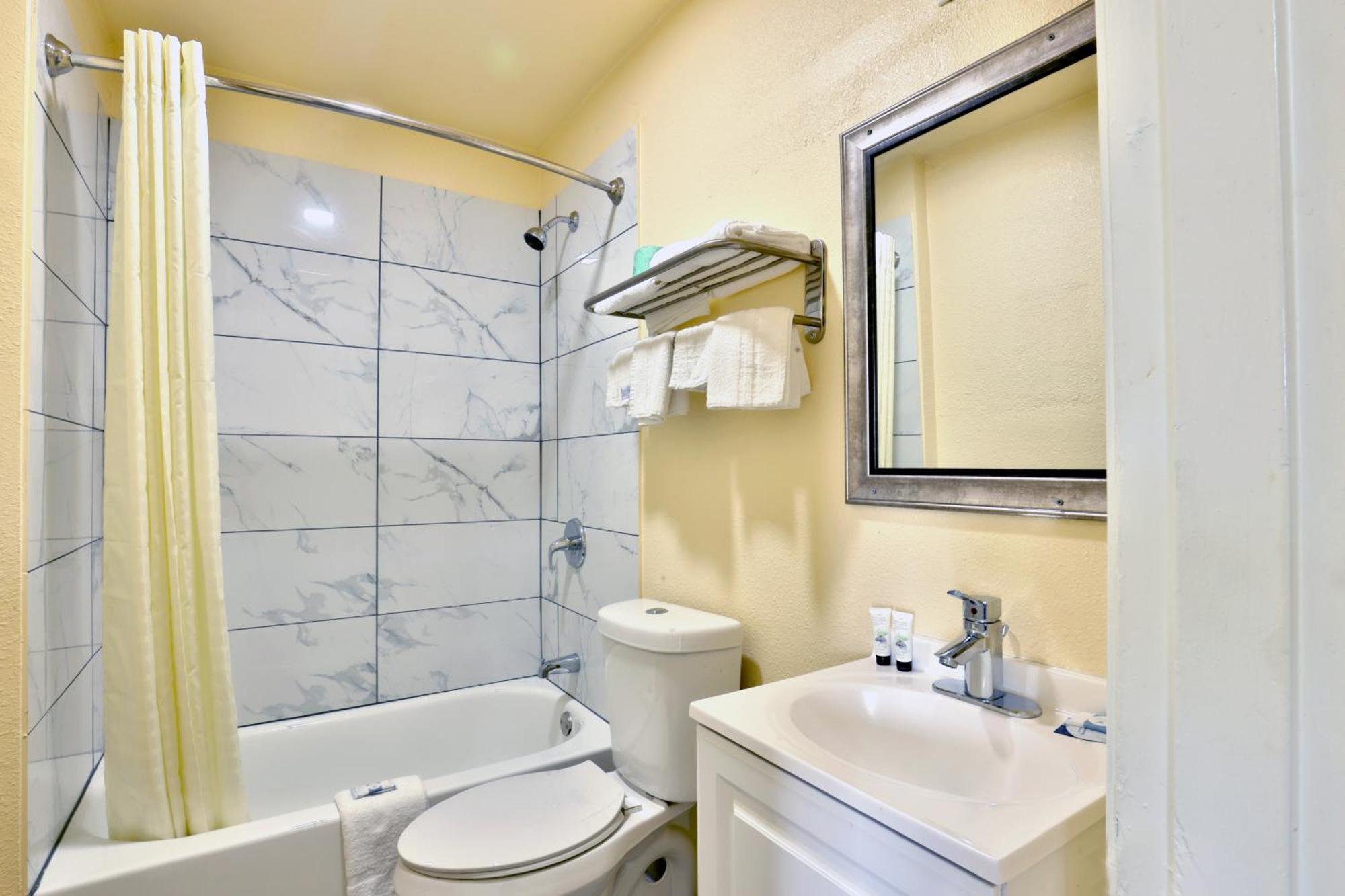 Americas Best Value Inn San Antonio Airport South Экстерьер фото