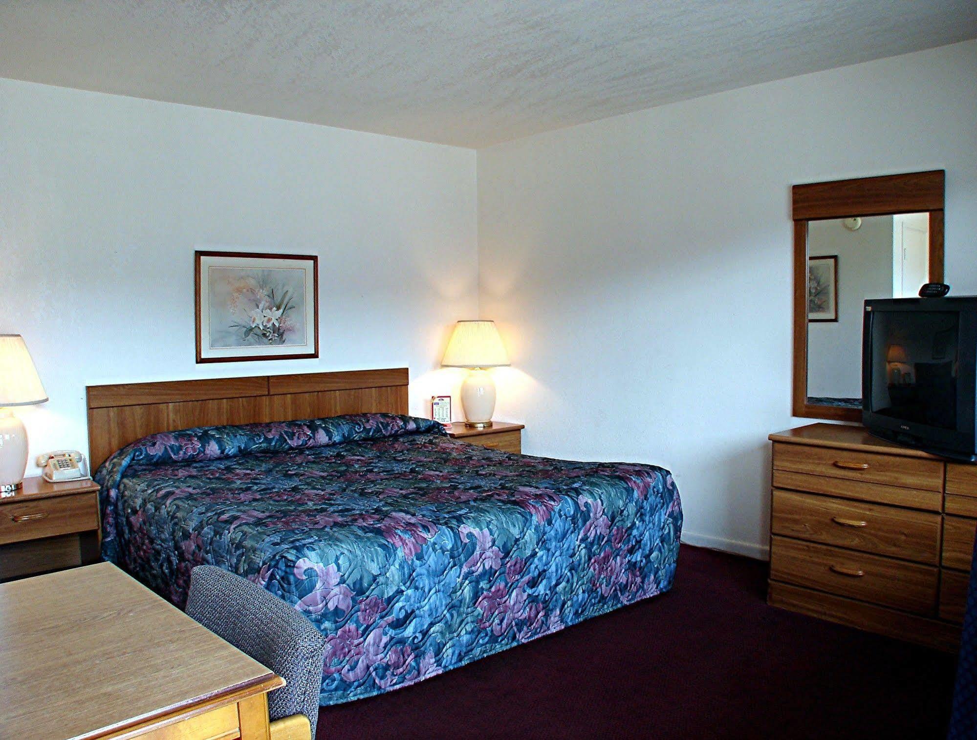 Americas Best Value Inn San Antonio Airport South Номер фото