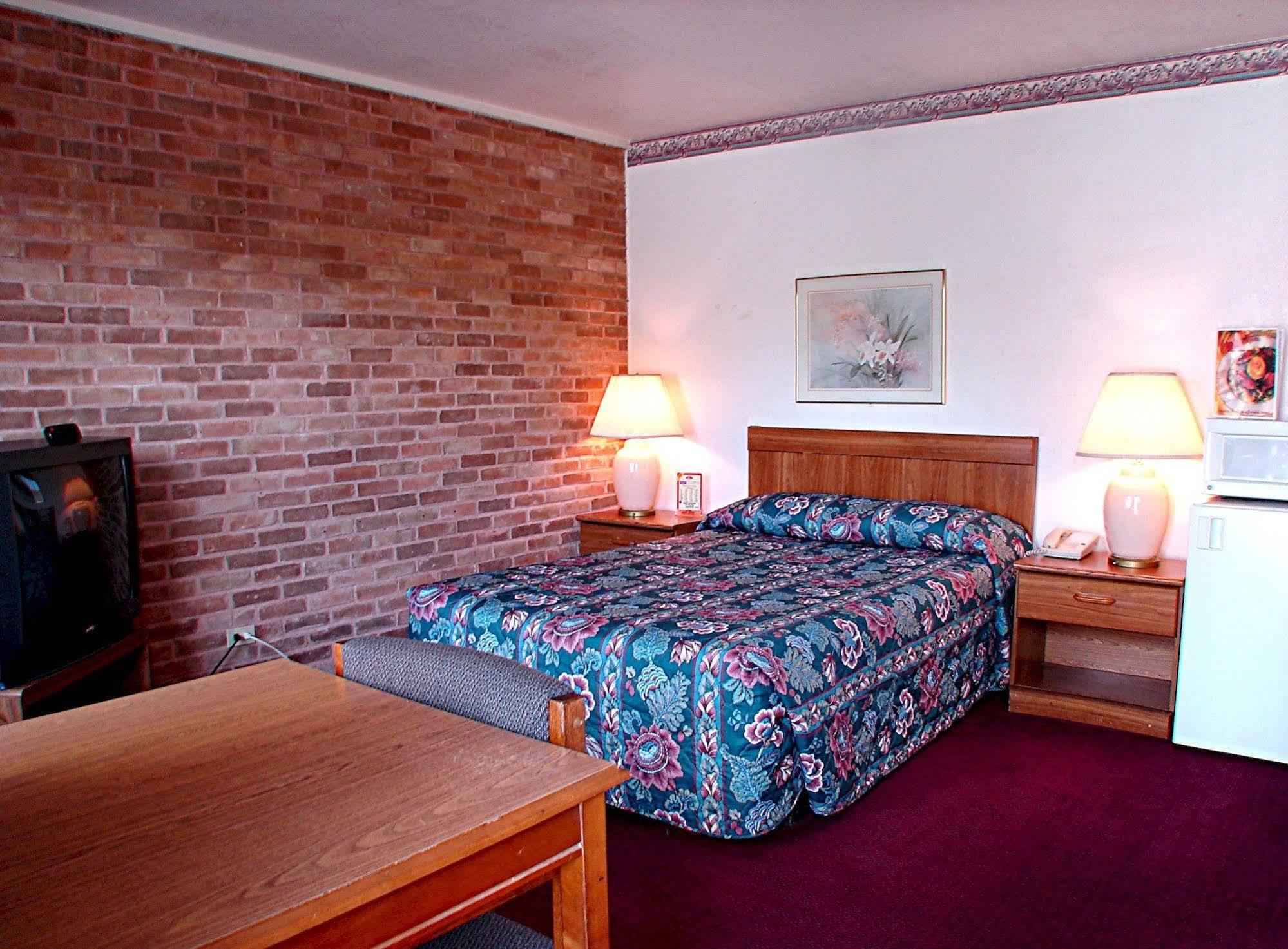 Americas Best Value Inn San Antonio Airport South Экстерьер фото